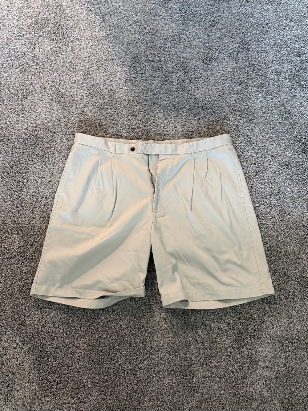 Men's Flat Front Beige Shorts — Pleated Summer Classic